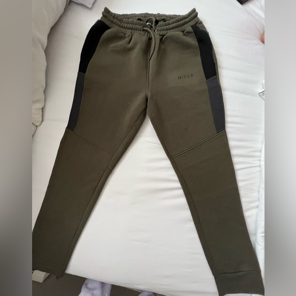 NICCE joggers